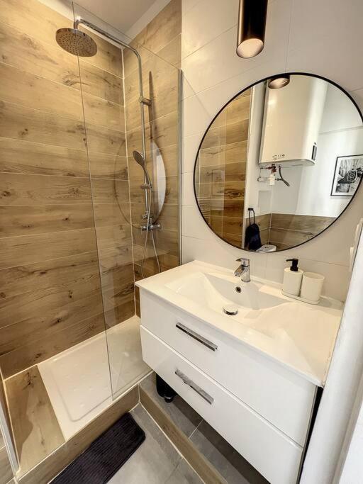 Appartement Lumineux Au Coeur De La Joliette Marselha Exterior foto
